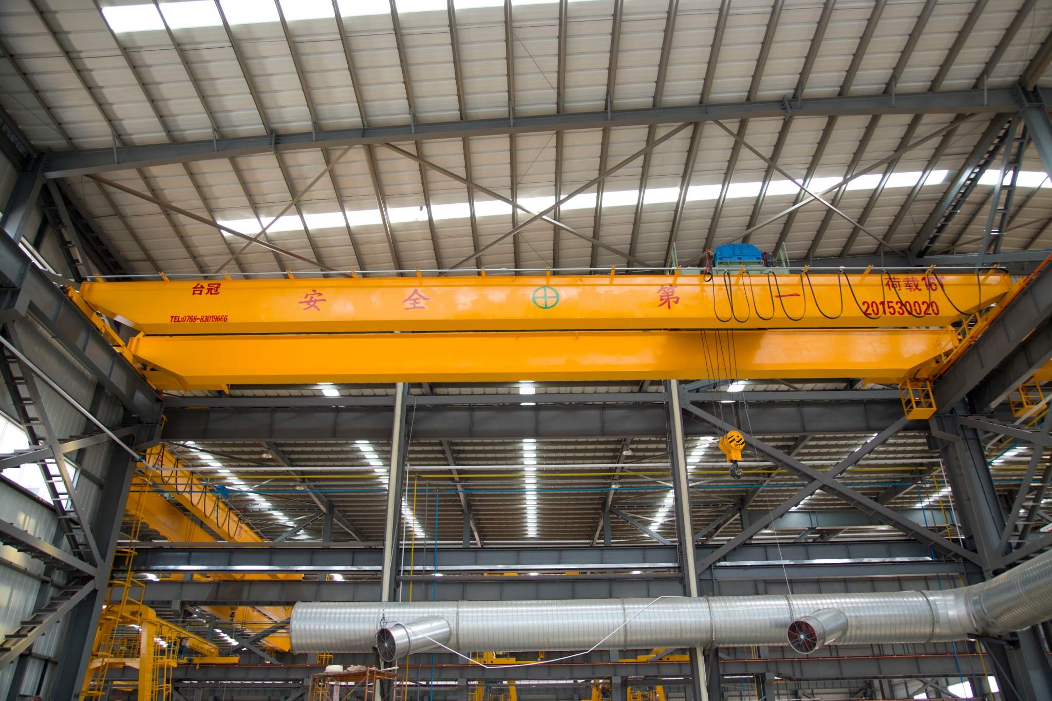 台冠-双梁桥式起重机(16T)01 台冠-双梁桥式起重机(16T)01