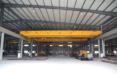 双梁起重机(20t) 双梁起重机(20t)