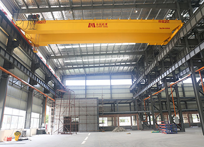 双梁起重机(25t) 双梁起重机(25t)